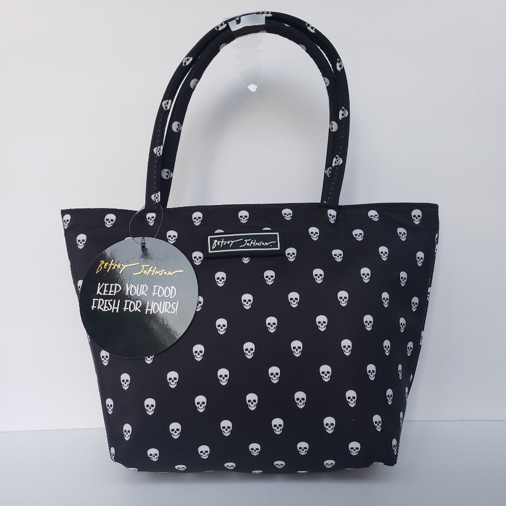 Betsey johnson lunch tote Halloween Skulls and crossbones
